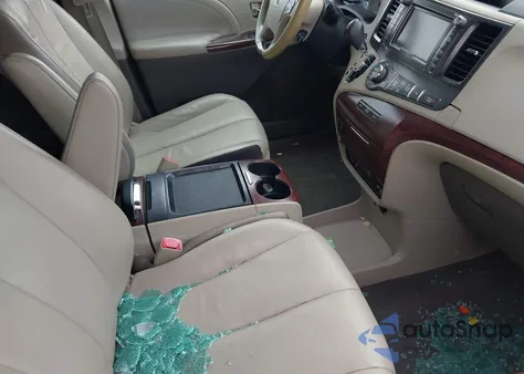 2011 Toyota Sienna Limited V6 из США, поврежденный, VIN 5TDYK3DC6BS077765